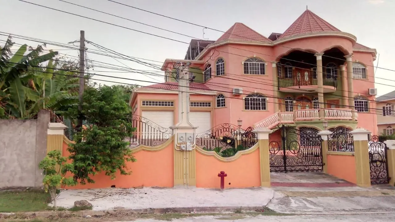 Rush Ironshore Deluxe Villa Montego Bay